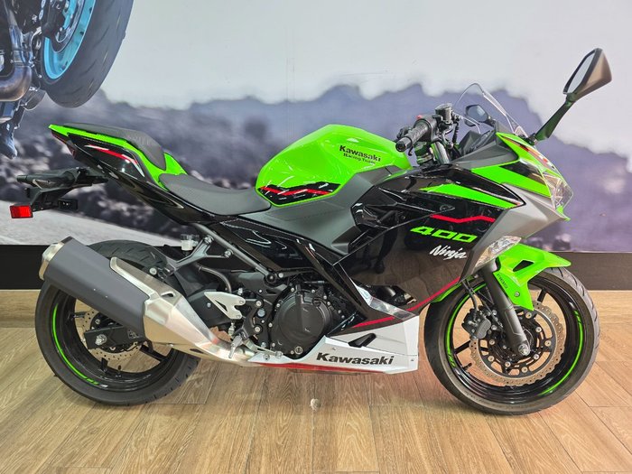 2022 Kawasaki NINJA 400 SE