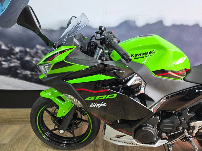 2022 Kawasaki NINJA 400 SE
