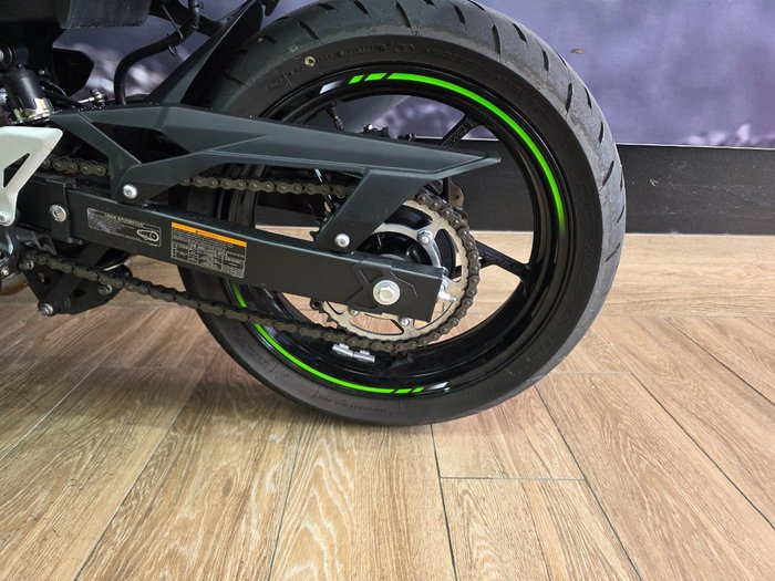 2022 Kawasaki NINJA 400 SE