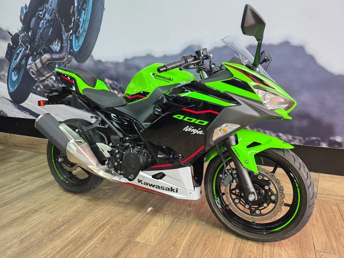2022 Kawasaki NINJA 400 SE