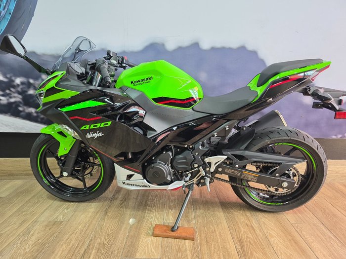 2022 Kawasaki NINJA 400 SE