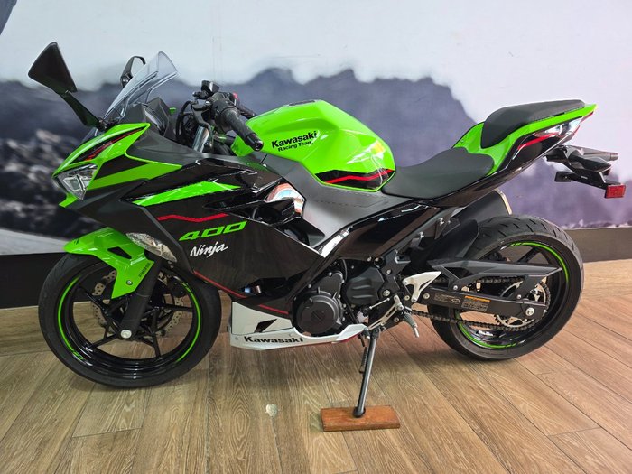 2022 Kawasaki NINJA 400 SE