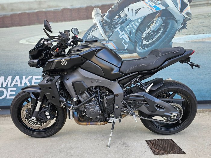 2022 Yamaha MT-10A Black