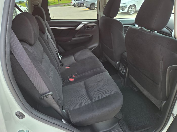 2018 Mitsubishi Pajero Sport GLX