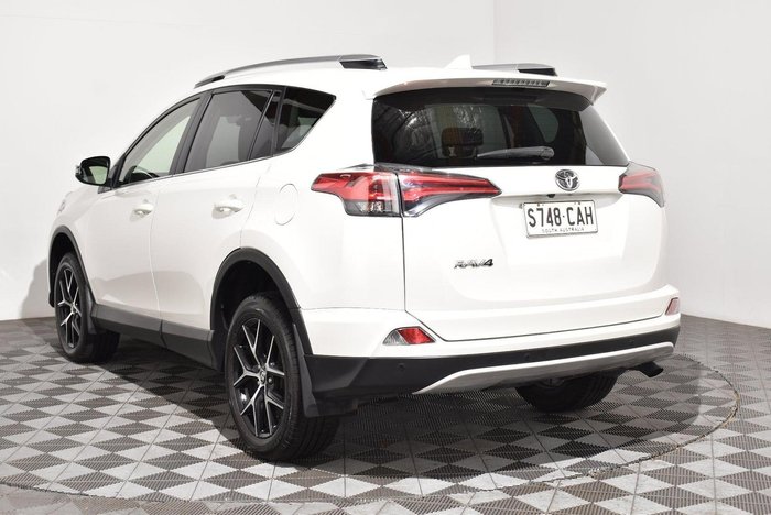 2016 Toyota RAV4 GXL