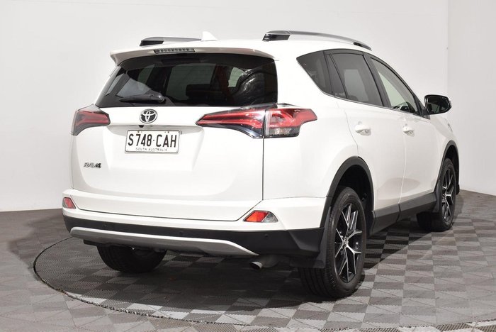 2016 Toyota RAV4 GXL