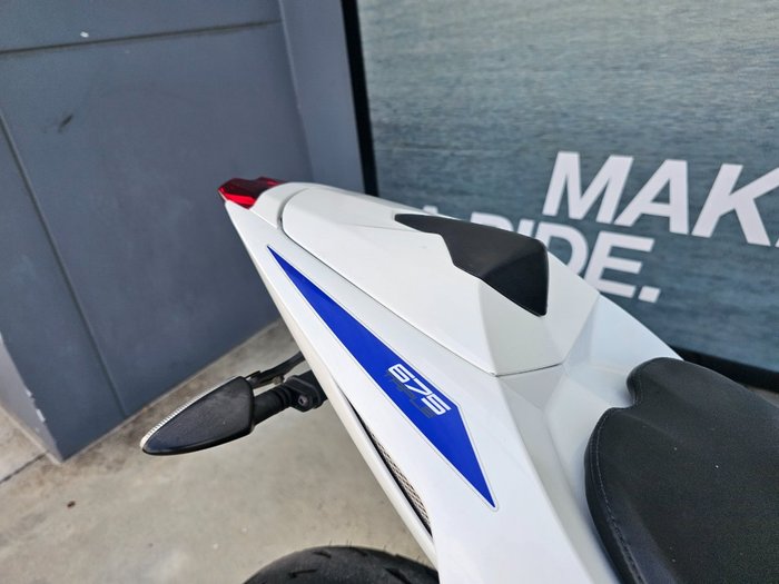 2015 Triumph DAYTONA 675 White