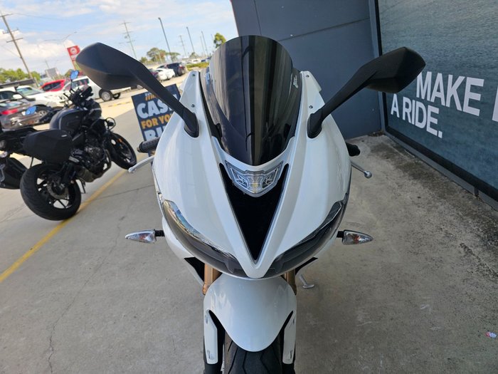 2015 Triumph DAYTONA 675 White