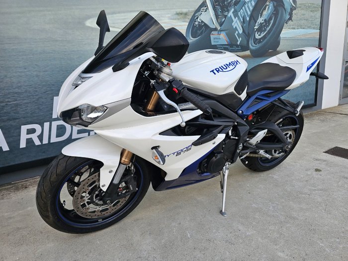 2015 Triumph DAYTONA 675 White