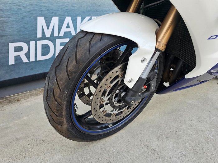 2015 Triumph DAYTONA 675 White