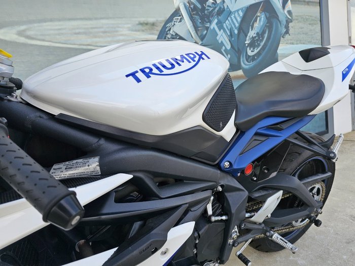 2015 Triumph DAYTONA 675 White