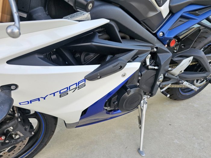 2015 Triumph DAYTONA 675 White