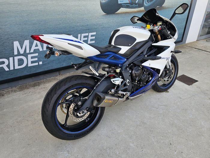 2015 Triumph DAYTONA 675 White