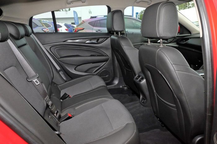 2018 Holden Commodore RS