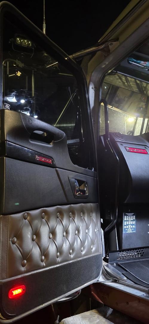 2018 Kenworth T909 T909 