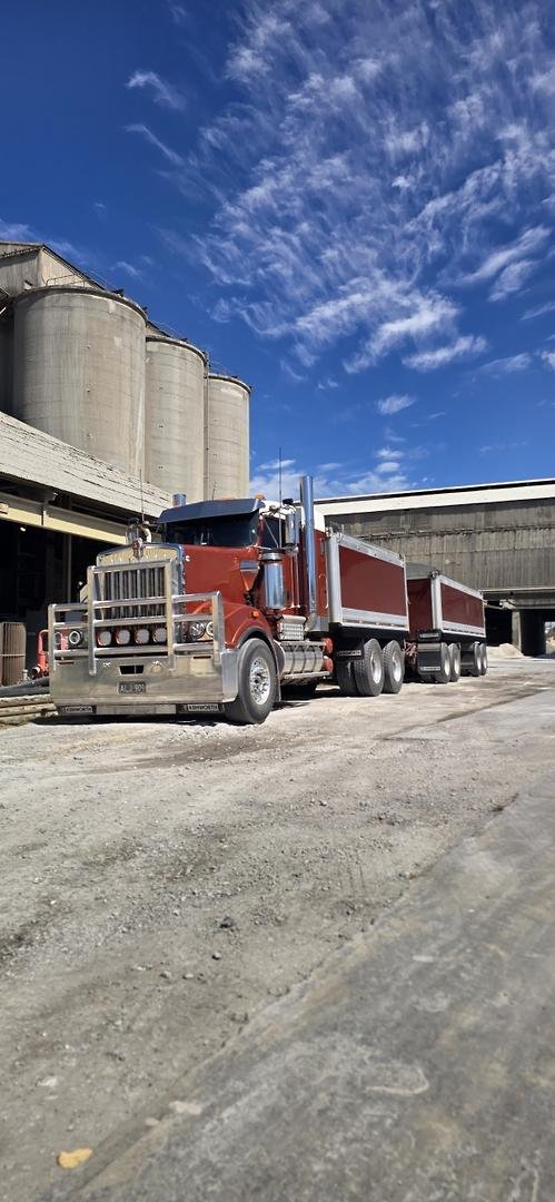 2018 Kenworth T909 T909 