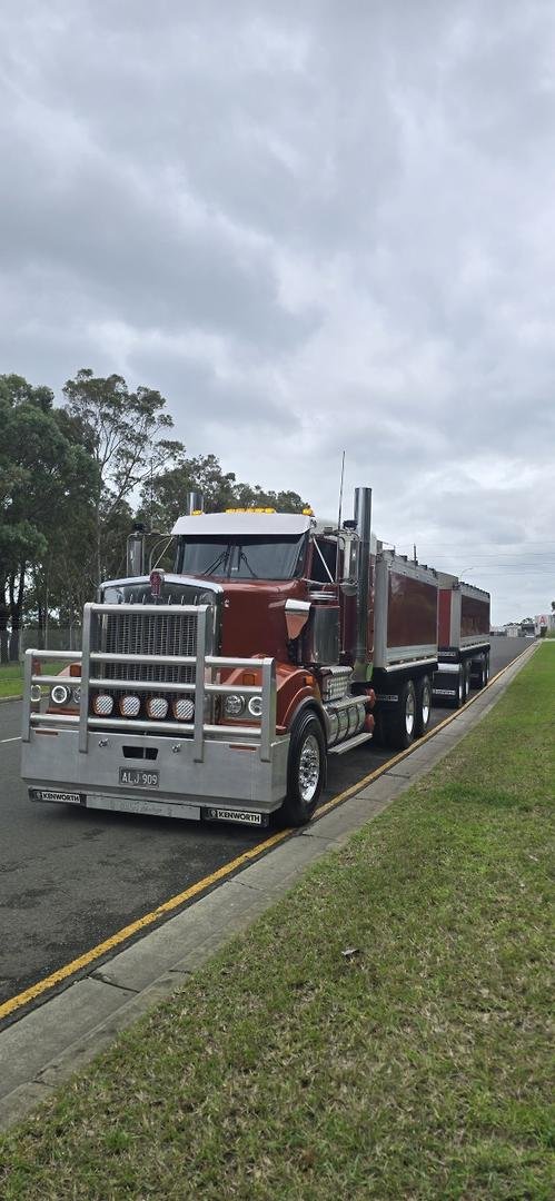 2018 Kenworth T909 T909 