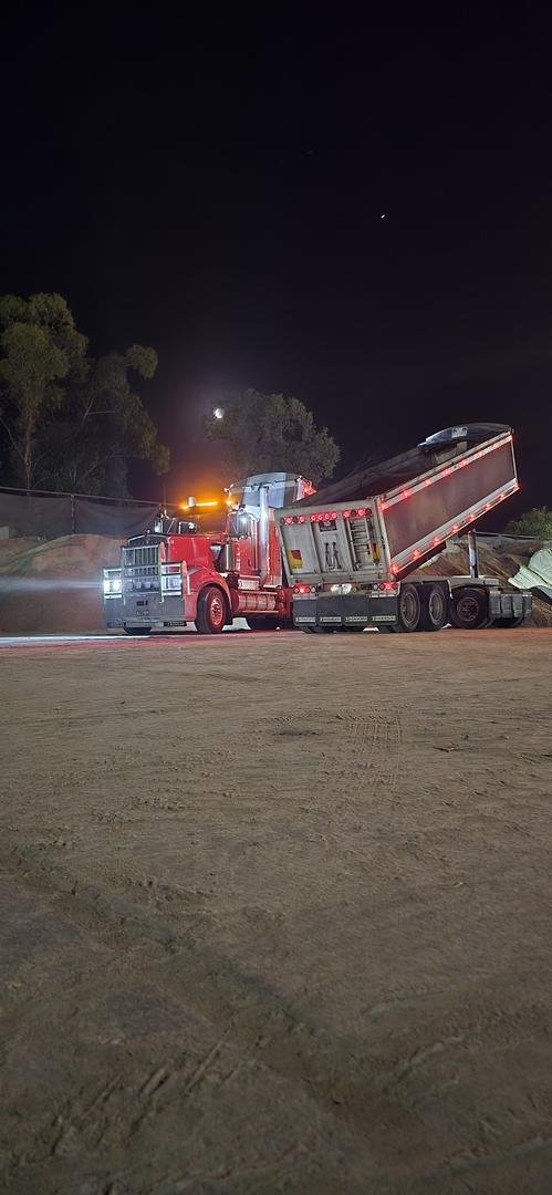 2018 Kenworth T909 T909 