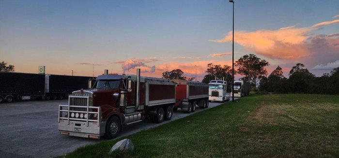 2018 Kenworth T909 T909 