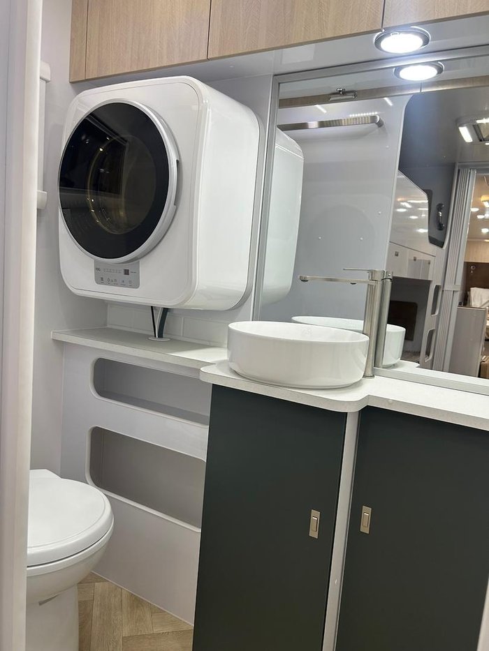 2026 Wonderland RV Amaroo Quad Bunk