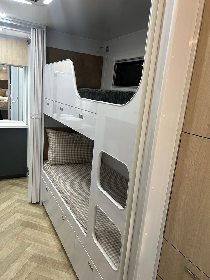 2026 Wonderland RV Amaroo Quad Bunk