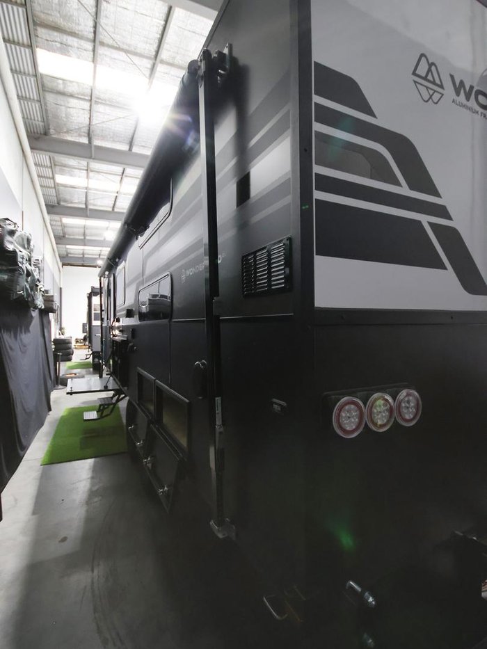 2026 Wonderland RV Amaroo Quad Bunk