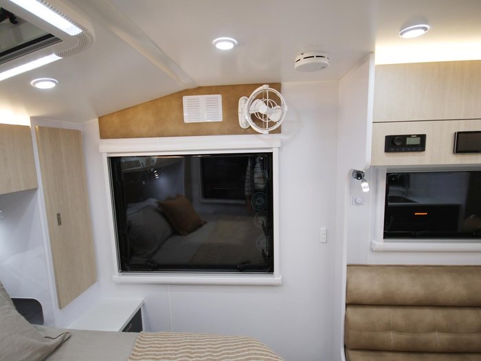 2026 Wonderland RV Amaroo Quad Bunk