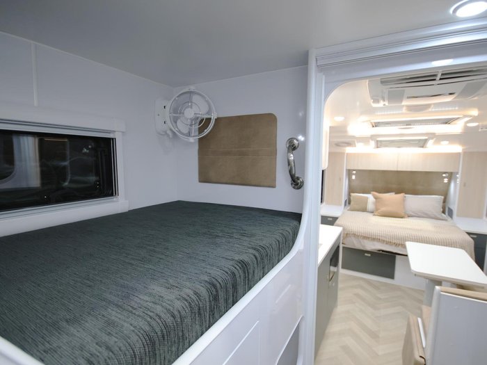 2026 Wonderland RV Amaroo Quad Bunk