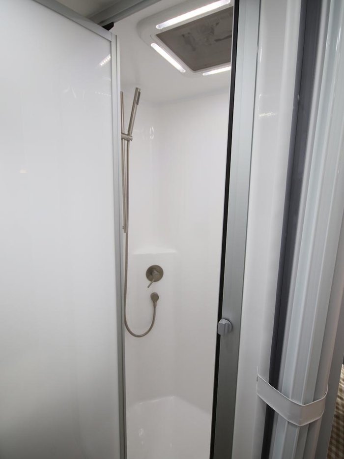 2026 Wonderland RV Amaroo Quad Bunk