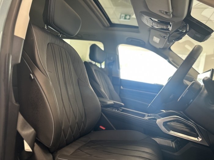 2025 LDV D90 Executive