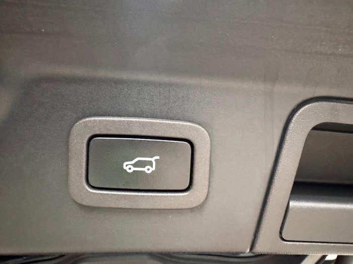 2018 Land Rover Range Rover Velar D300 HSE L560 MY18 AWD White