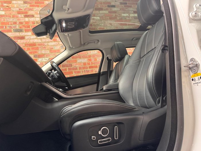 2018 Land Rover Range Rover Velar D300 HSE L560 MY18 AWD White