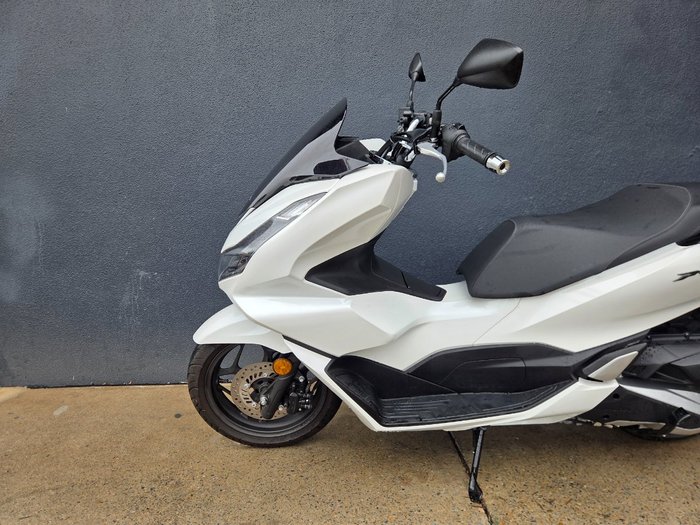 2023 Honda PCX125 WHITE