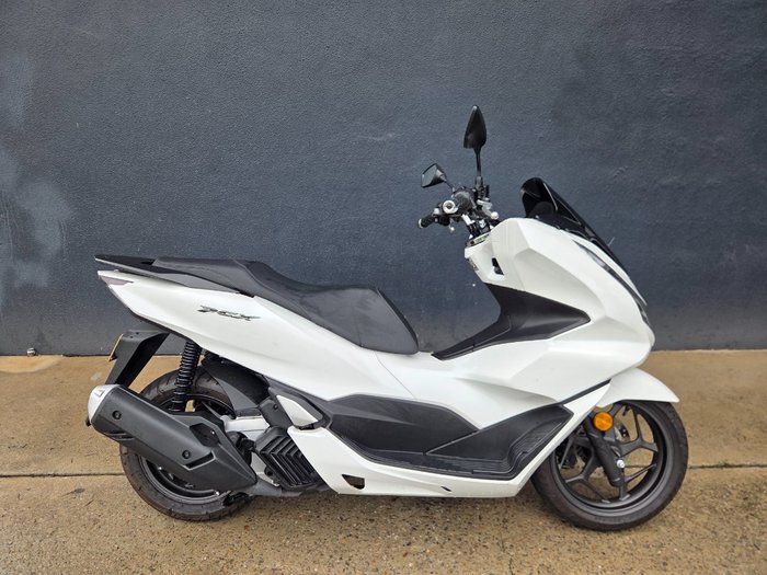 2023 Honda PCX125 WHITE