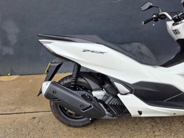 2023 Honda PCX125 WHITE