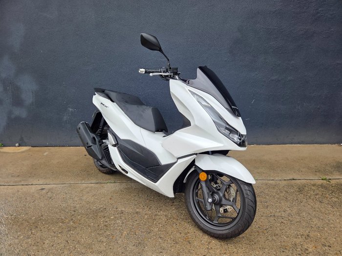 2023 Honda PCX125 WHITE