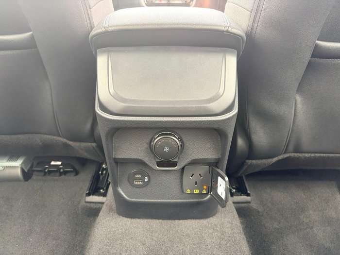 2025 Ford Everest Trend