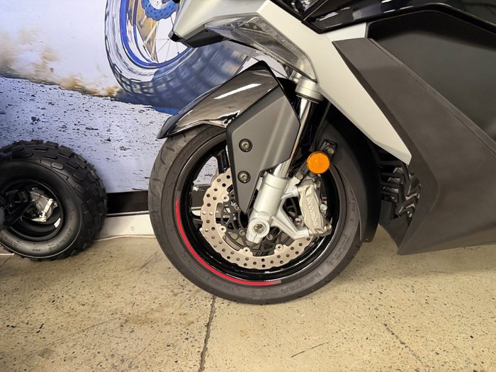 2024 Kymco AK 550 ABS Grey