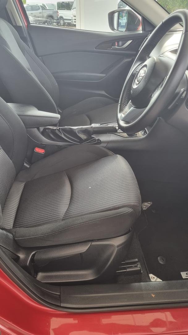 2015 Mazda 3 SP25