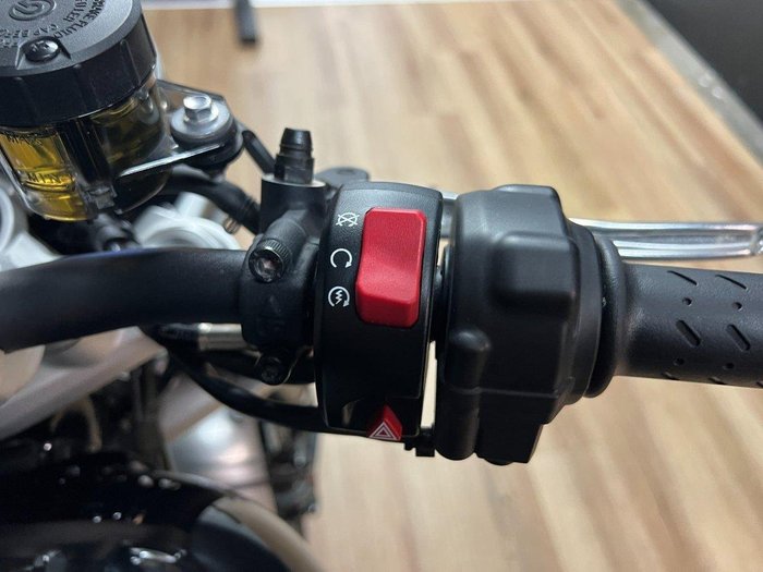 2022 TRIUMPH SPEED TWIN Black