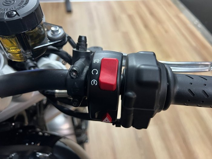 2022 TRIUMPH SPEED TWIN Black