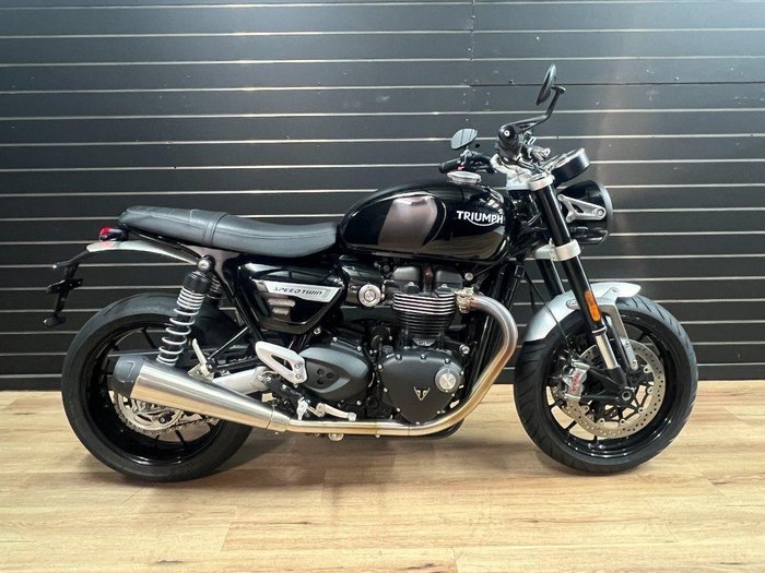 TRIUMPH SPEED TWIN