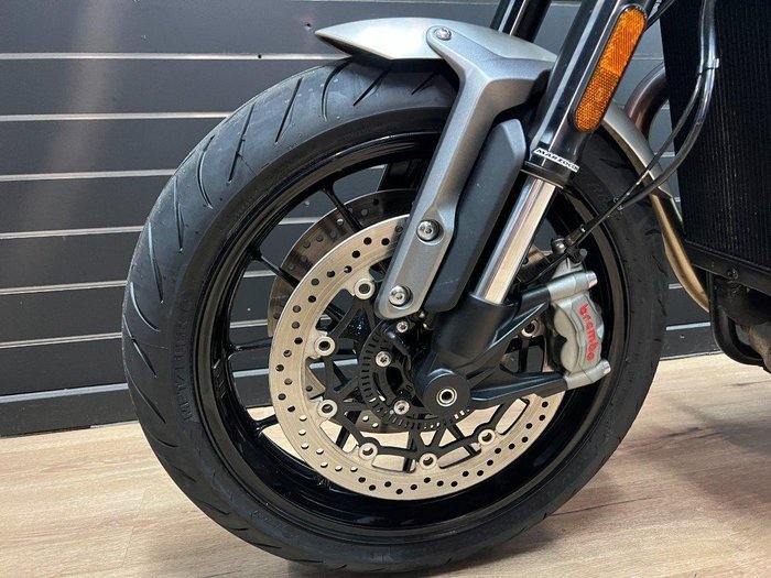 2022 TRIUMPH SPEED TWIN Black