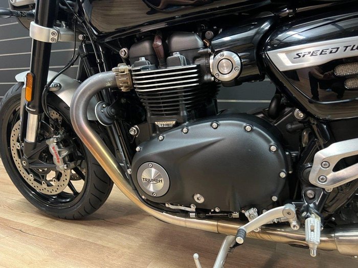 2022 TRIUMPH SPEED TWIN Black