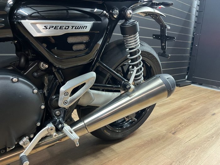 2022 TRIUMPH SPEED TWIN Black