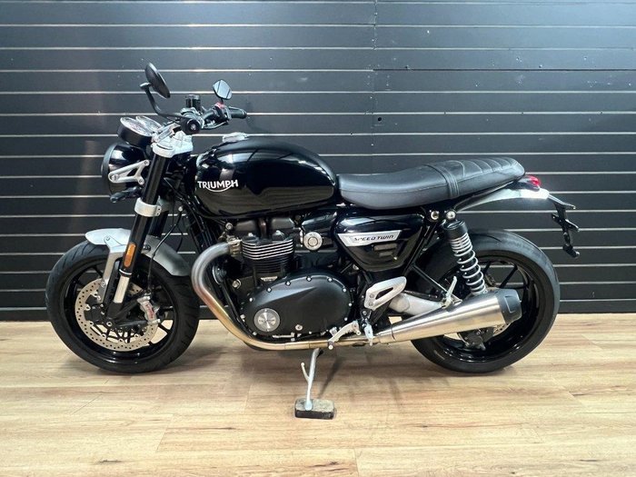2022 TRIUMPH SPEED TWIN Black