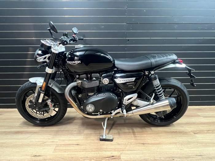 2022 TRIUMPH SPEED TWIN Black