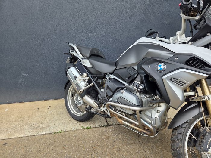 2017 BMW Motorrad R1200 GS WHITE