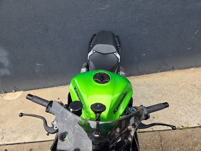 2011 Kawasaki NINJA 1000 GREEN