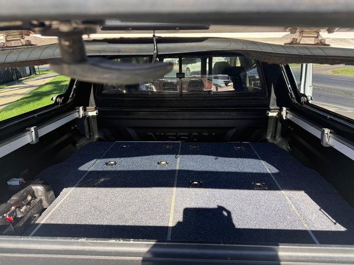 2017 Nissan Navara SL